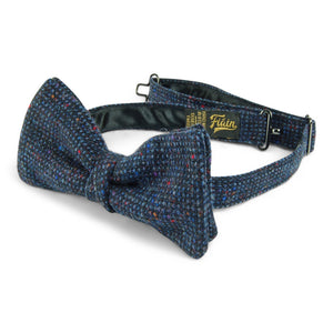 Dark blue hatched tweed bow tie - side view